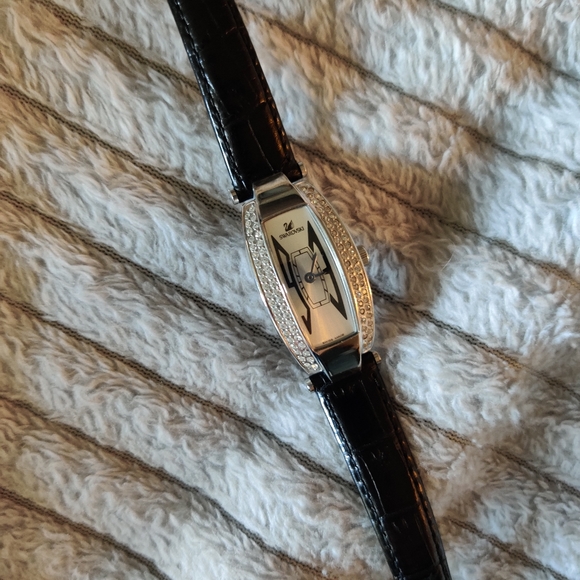 Swarovski Watch - Picture 2 of 7